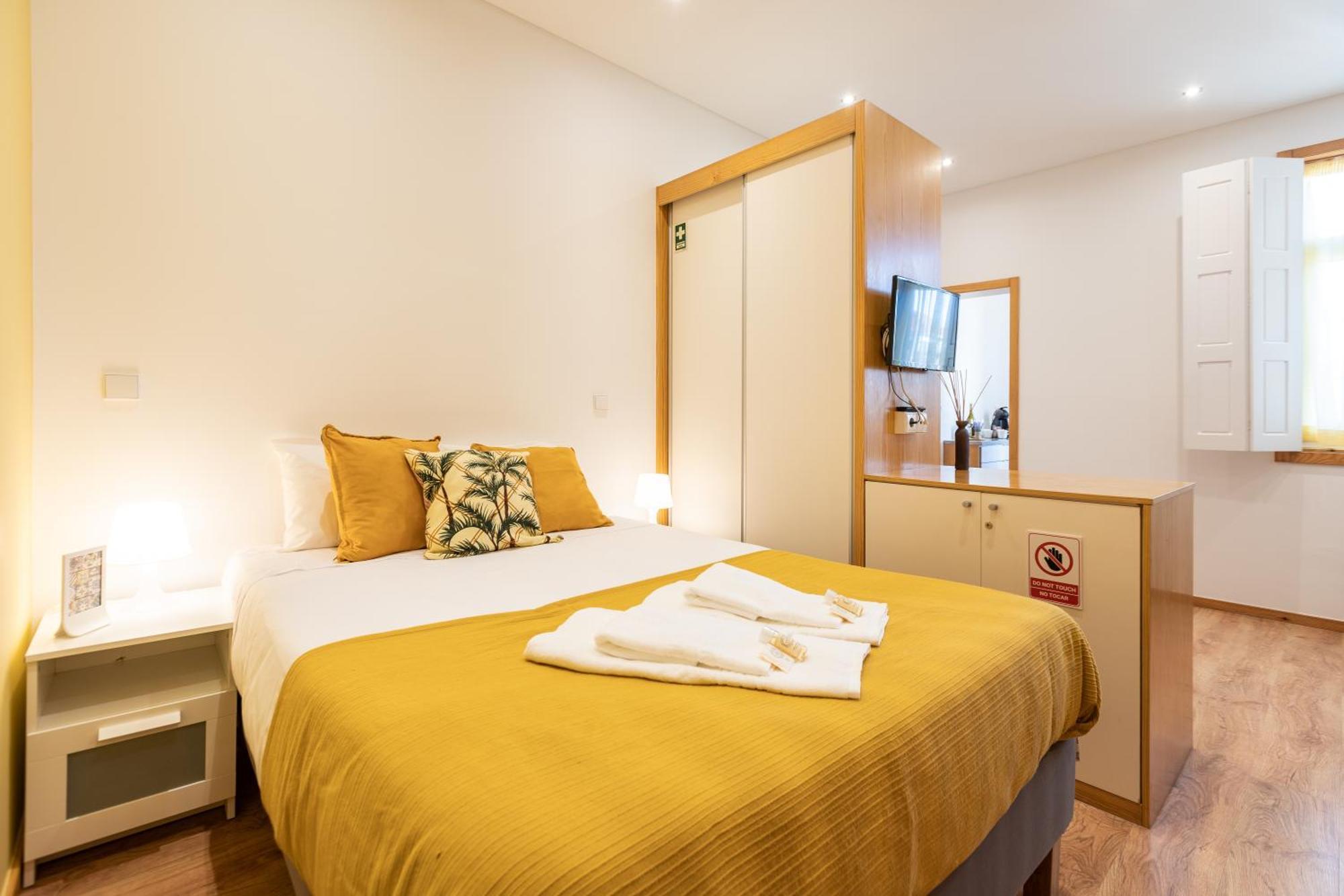 731 Costa Cabral Metro Residence Porto Pokoj fotografie