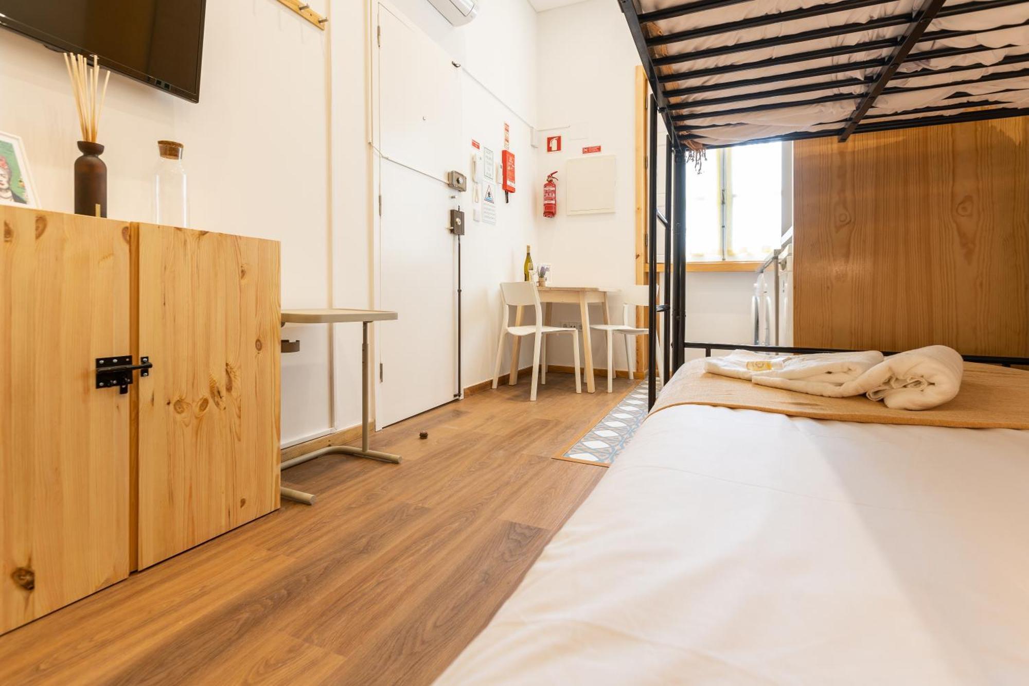 731 Costa Cabral Metro Residence Porto Pokoj fotografie