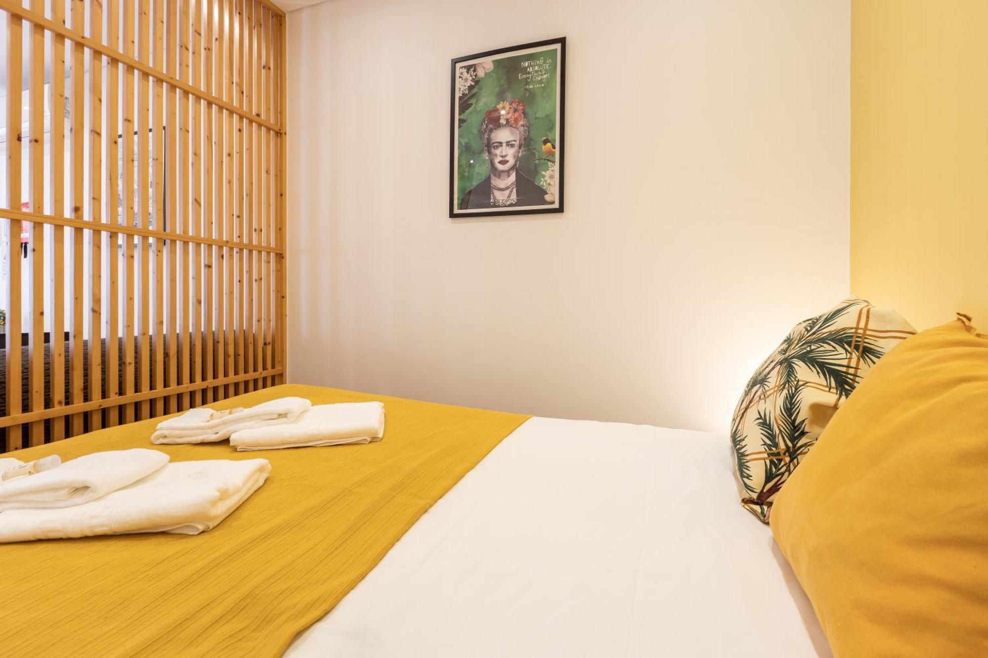 731 Costa Cabral Metro Residence Porto Pokoj fotografie
